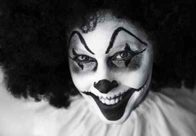 clown creepy grinning facepaint