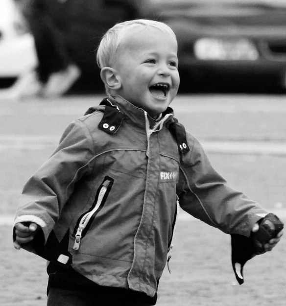 laughter-fun-happiness-boy-51009.jpeg
